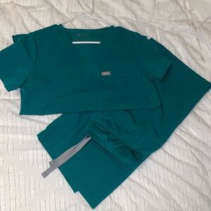 Hunter green figs set